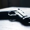 Neįprastas policijos iškvietimas į darželį: trimečio kuprinėje – užtaisytas pistoletas