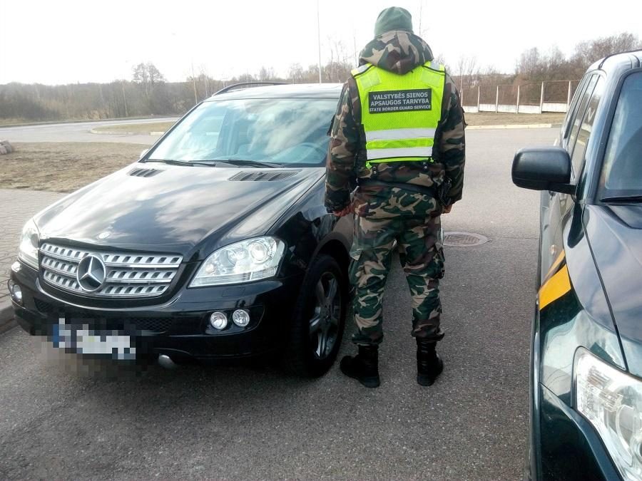 Kaunietis įkliuvo prie Vokietijoje pavogto mersedeso vairo