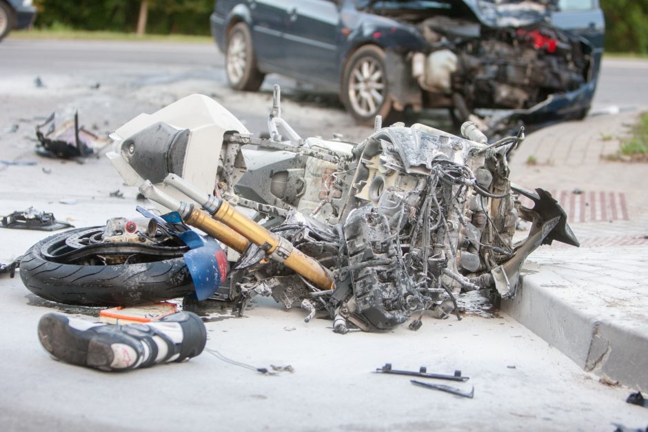 Kraupi nelaimė: Aleksote žuvo jaunas motociklininkas