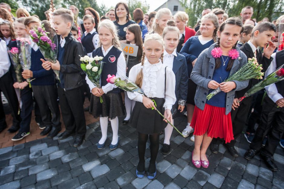 Kauno gimnazijai suteiktas prezidento V. Adamkaus vardas 