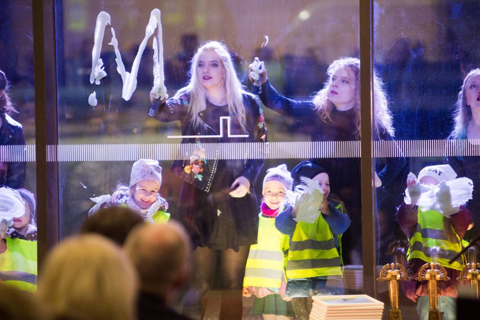 Kauno autobusų stotyje teatralams įteiktos „Fortūnos“