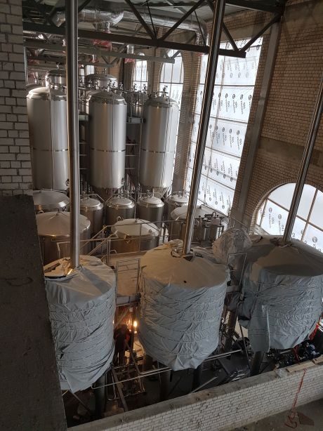 Klaipėdoje baigiama įrengti 7 mln. eurų kainavusi alaus darykla