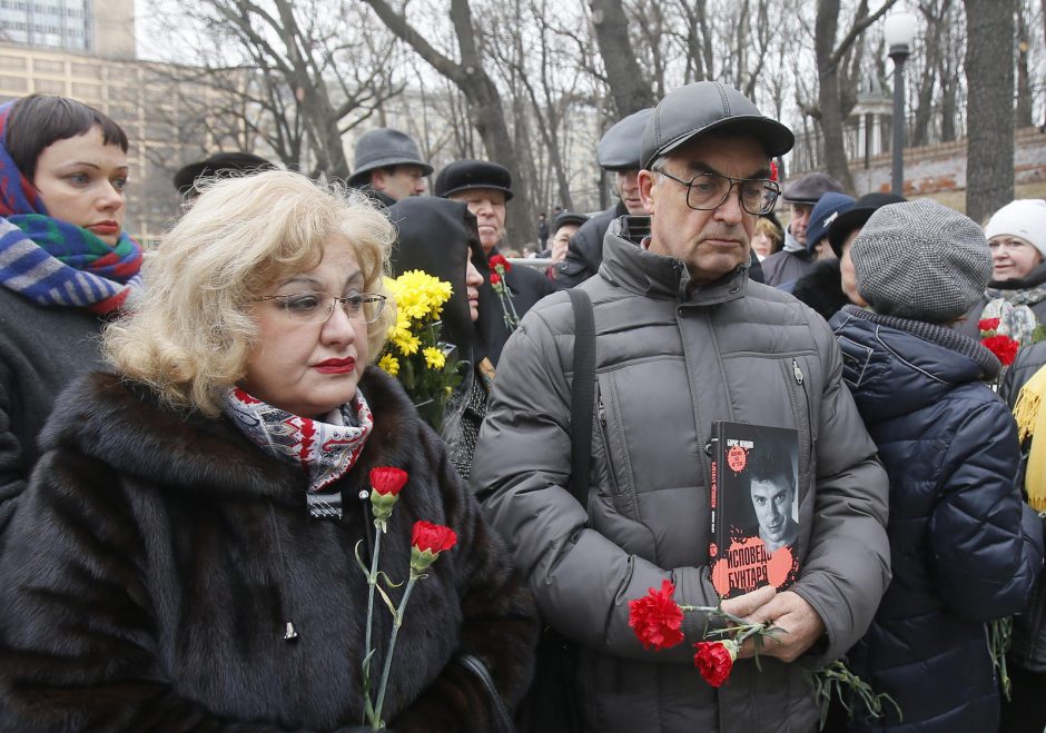 Maskvoje tūkstančiai žmonių atidavė paskutinę pagarbą nužudytam B. Nemcovui