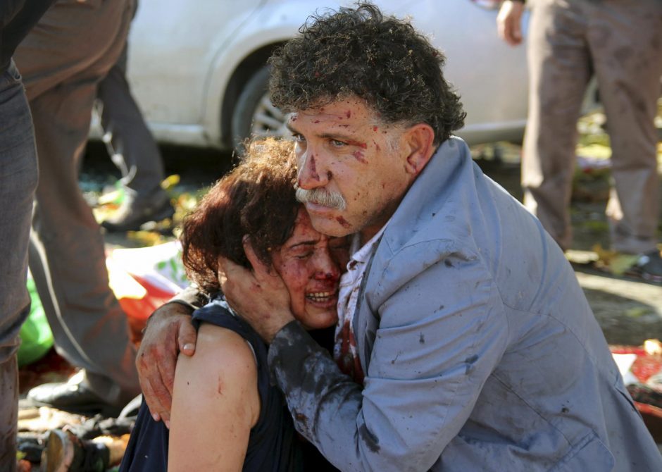 Turkijoje per du sprogimus žuvo dešimtys žmonių 
