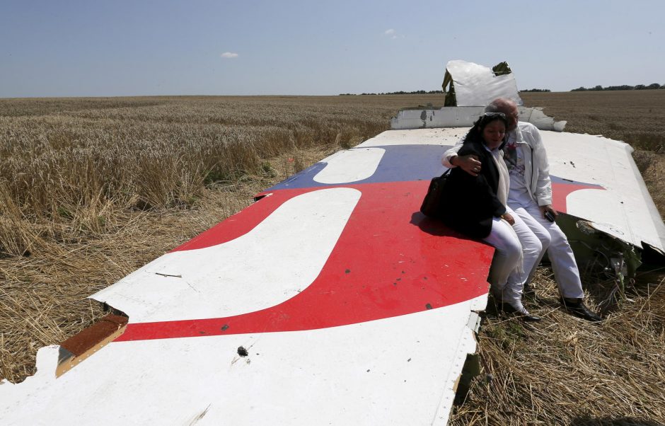 Tyrėjai: Malaizijos lėktuvas Ukrainoje buvo numuštas „Buk“ raketa