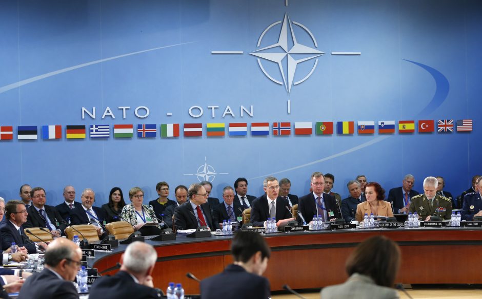 NATO vadovas: suaktyvėjimas rytiniame sparne siunčia aiškų signalą