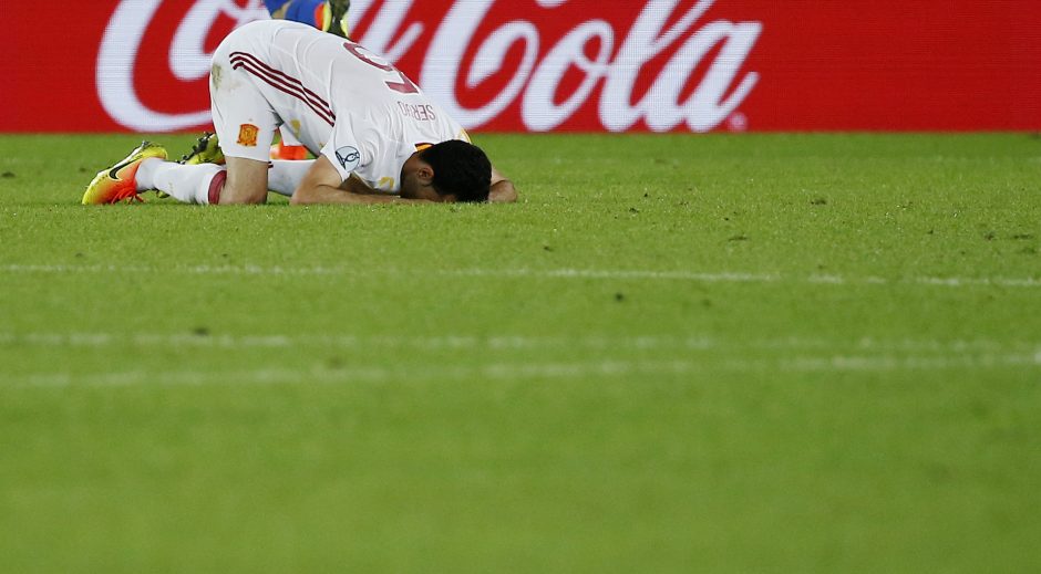 Europos futbolo pirmenybėse – čempionų titulą ginančių ispanų pralaimėjimas
