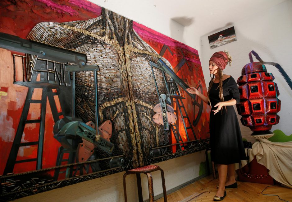 Iš Ukrainos karo lauko amunicijos kuria meną