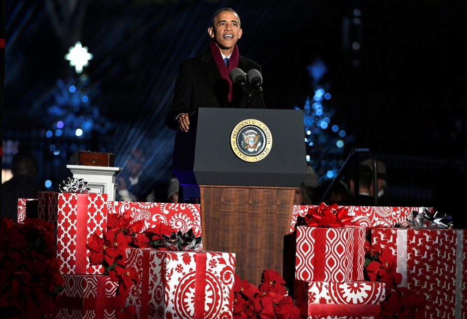 B. Obama paskutinį kartą įžiebė pagrindinę šalies Kalėdų eglę