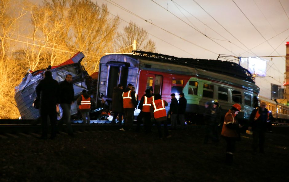 Maskvoje susidūrė traukiniai, medikų prireikė dešimtims žmonių