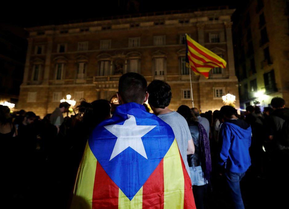 Madridas spaudžia Kataloniją: sulaikyti du įtakingi separatistai