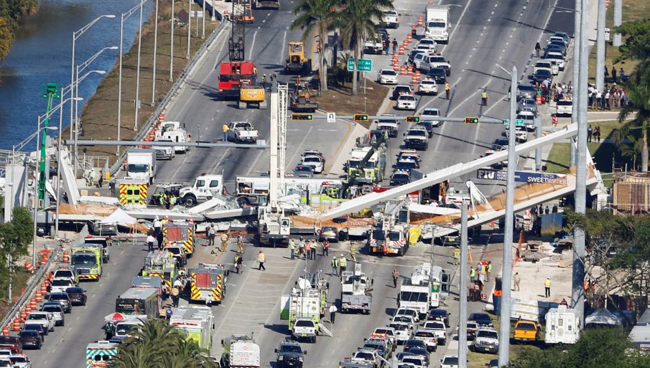 Majamyje sugriuvus naujai pastatytam viadukui žuvo šeši žmonės (atnaujinta)