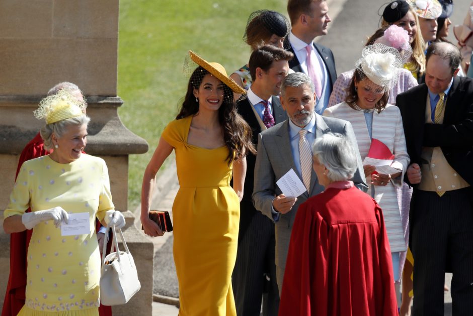 Karališkųjų vestuvių šventė suvienijo susiskaidžiusią Didžiąją Britaniją