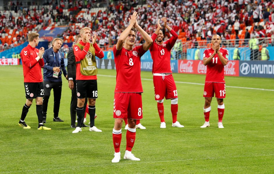 Danijos futbolininkai pasaulio čempionate įveikė Peru komandą