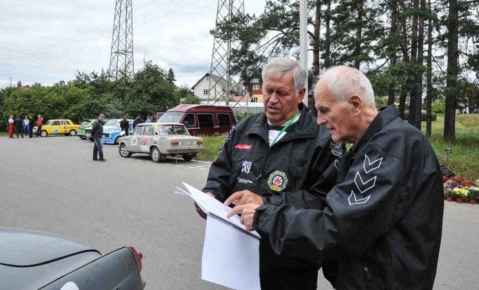 „Kauno rudens“ ralyje – 102 ekipažai ir senoviniai automobiliai