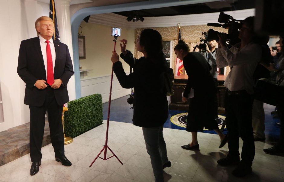 „Madame Tussauds“ muziejuje atidengtas vaškinis D. Trumpas