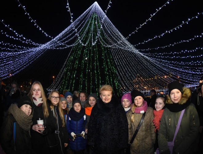 Kalėdinį traukinuką išbandė ir D. Grybauskaitė