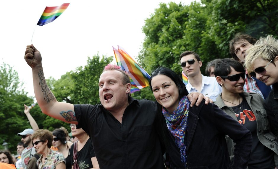Slovakijoje planuojama surengti referendumą dėl vienalyčių santuokų