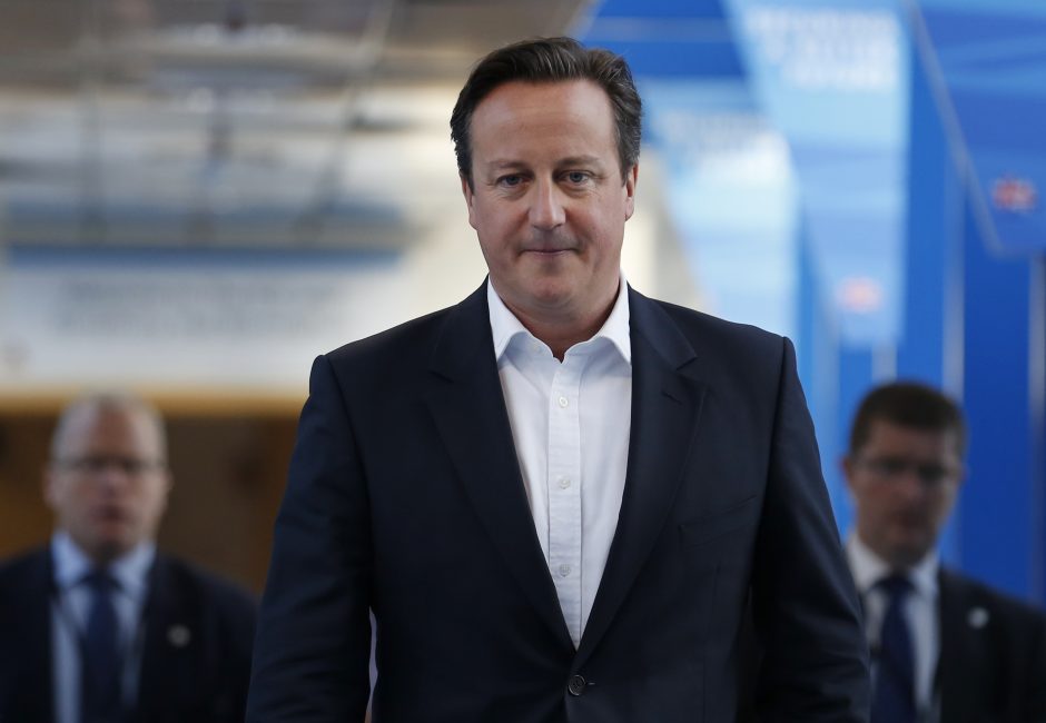 D. Cameronas: Britanija turi prisidėti prie aviacijos kampanijos Sirijoje