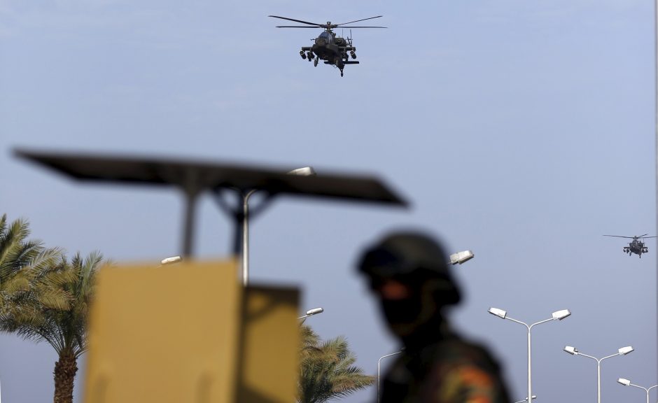 Egipto Sinajaus regione detonavus užminuotam automobiliui žuvo bent 11 karių