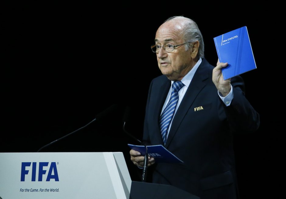 FIFA padėtį reikia taisyti nedelsiant, sako prezidentas S. Blatteris