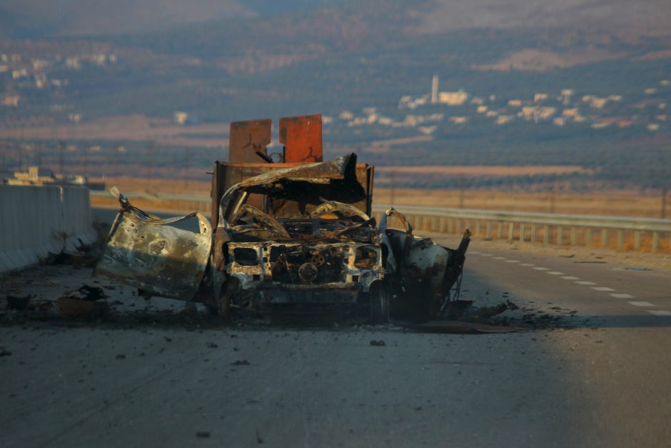 JAV vadovaujamos koalicijos aviacija sugriovė du tiltus Sirijos ir Irako pasienyje