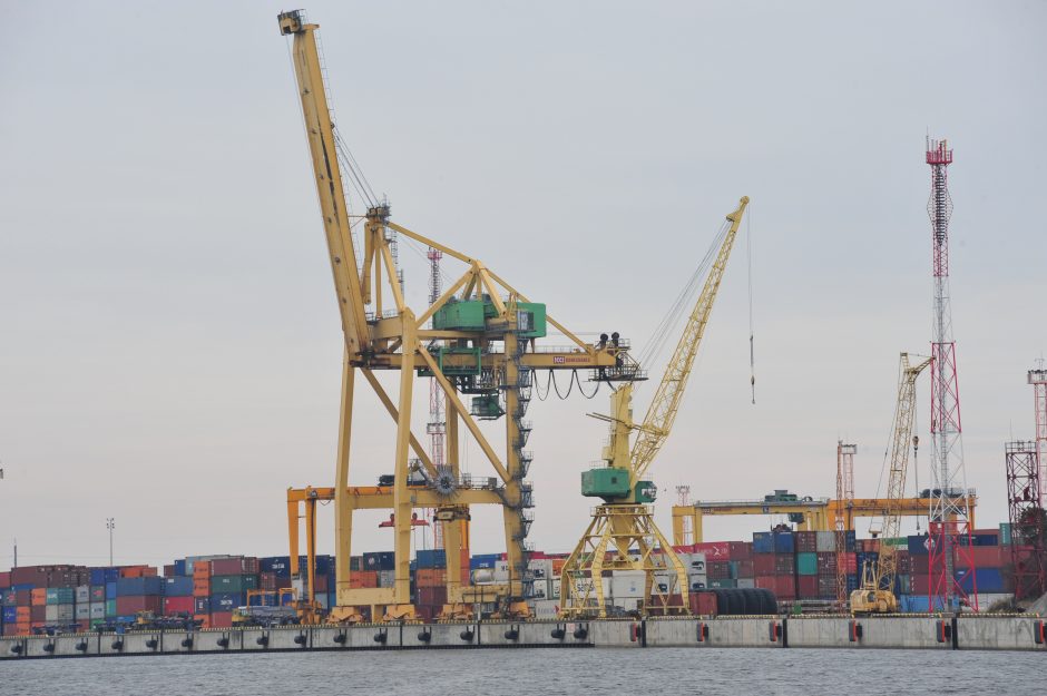 Ieškoma, kas atnaujins Klaipėdos konteinerių terminalo krantines