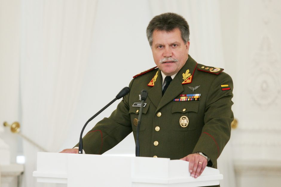 Kariuomenės vadas: Lietuva turi planų kurti naują karinę bazę prie Vilniaus