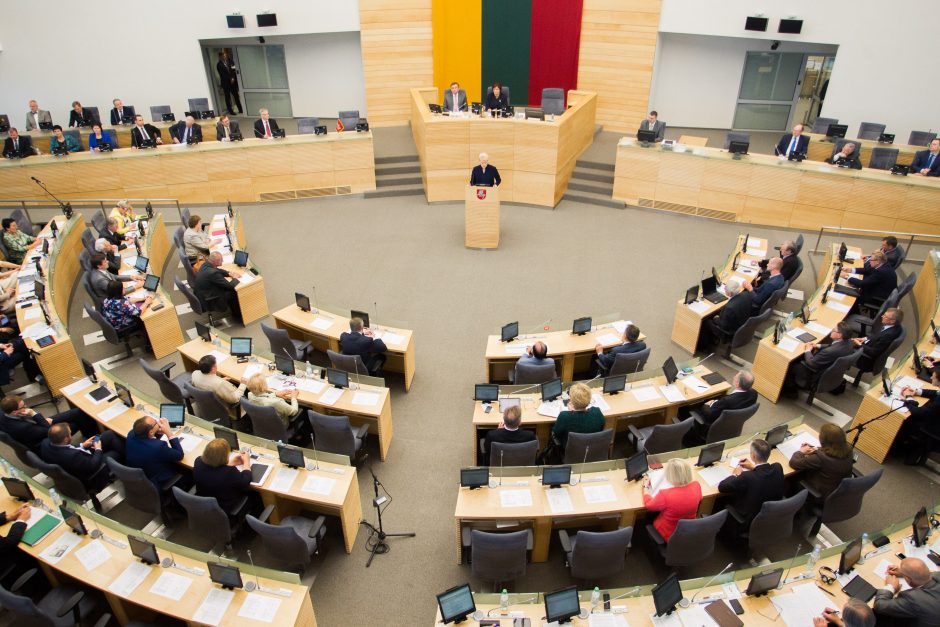 Per pavasario sesiją Seimas priėmė beveik 400 teisės aktų