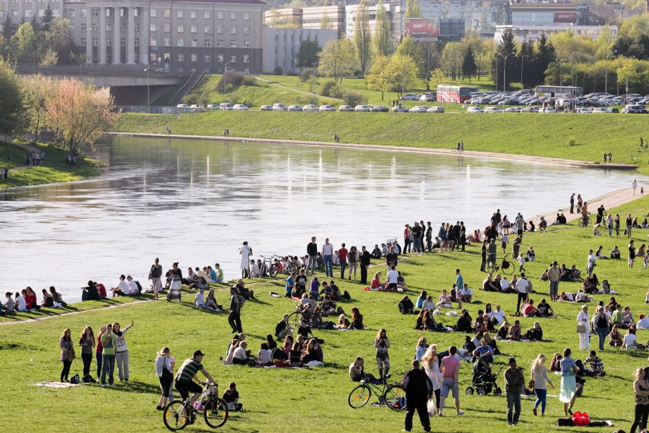 Rugsėjį Vilniaus gatvėse – 180 tūkst. daugiau pėsčiųjų ir keleivių nei įprastai