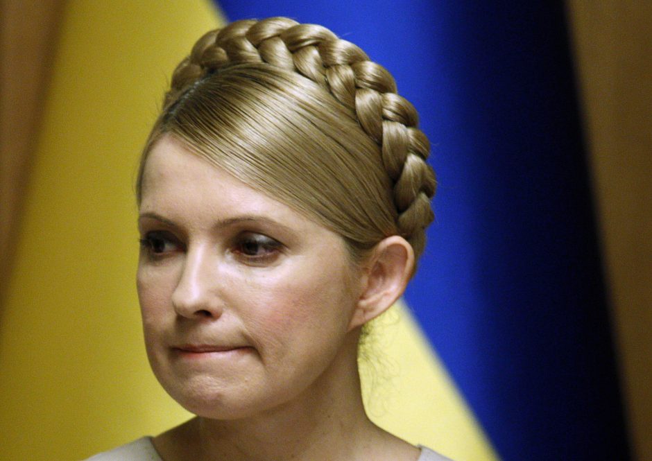 J. Tymošenko antrajame Ukrainos prezidento rinkimų rate nerems nė vieno kandidato