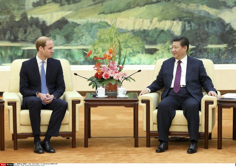 Kinijos prezidentas šiltai sutiko šalyje besilankantį britų princą