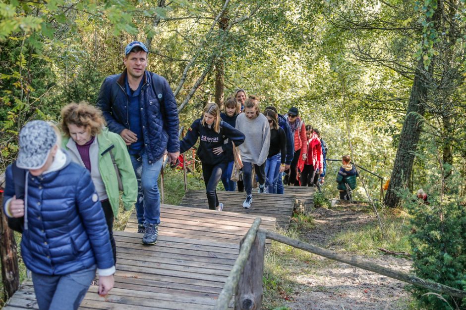 Saulėtą Nidą užplūdo žygio entuziastai