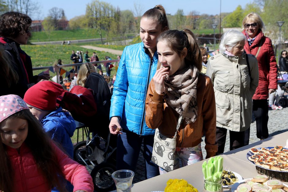  Uostamiestyje – mamų vaišių puota