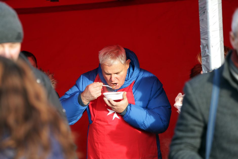 Klaipėdiečiai ragavo sriubas ir aukojo