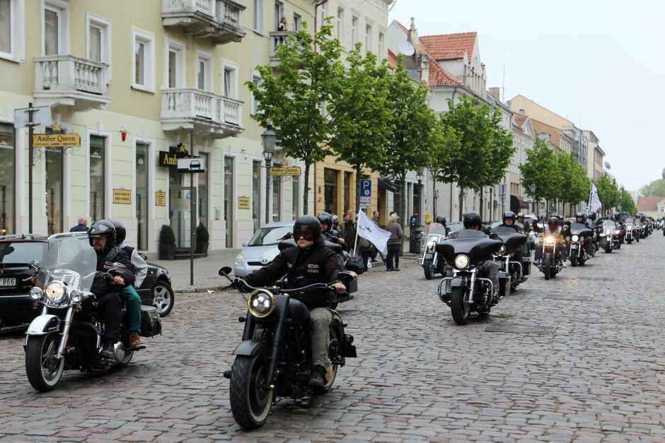 Klaipėdos senamiestyje – rekordinis 555-ių motociklų griausmas