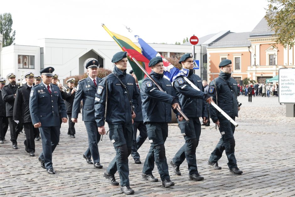 Uostamiestyje policininkai pakvietė švęsti kartu