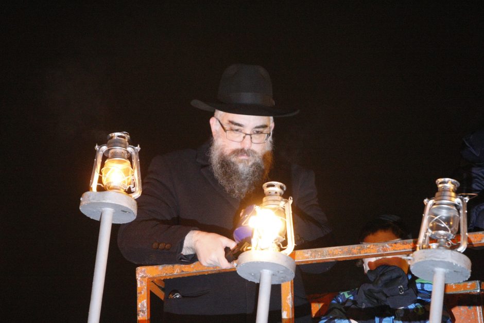 Žydai švenčia Chanuką