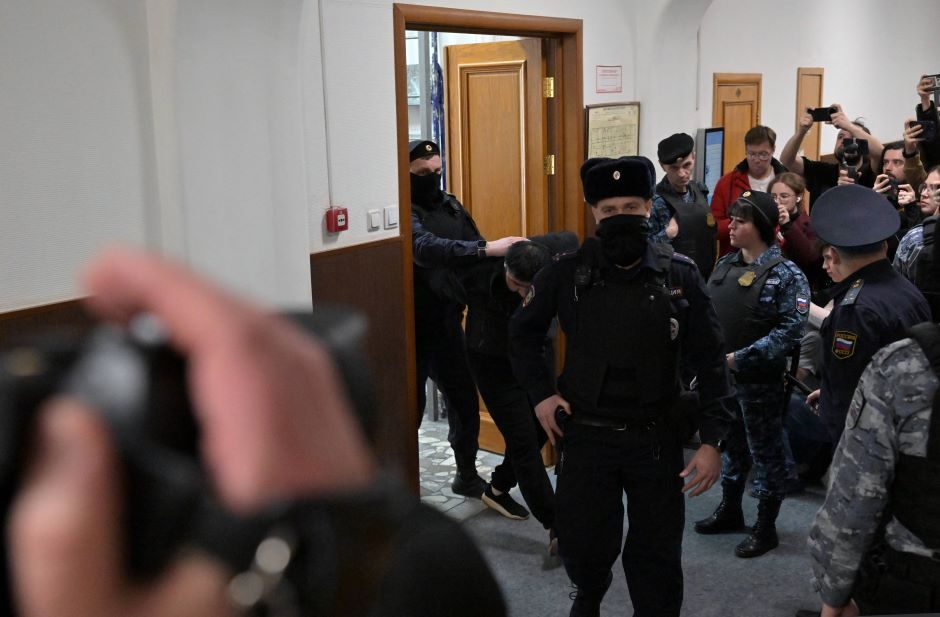 Rusijos teismas leido suimti aštuntą įtariamąjį dėl išpuolio Pamaskvėje