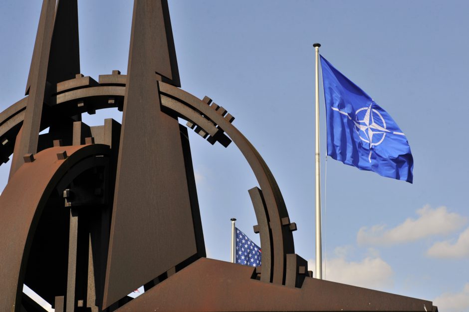 Iš NATO – įspėjimas Rusijai