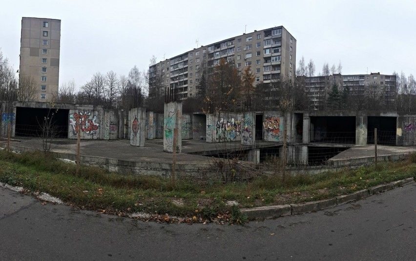 Vilniaus savivaldybė turės nugriauti pastatą „vaiduoklį“ Žirmūnuose