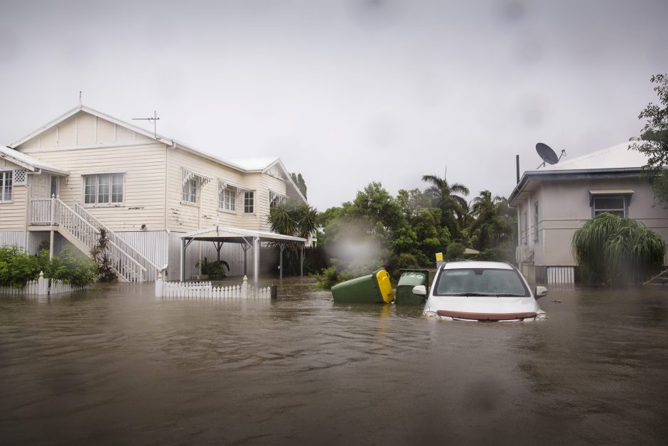 Australijos šiaurę skandina „didžiausi per šimtmetį“ potvyniai