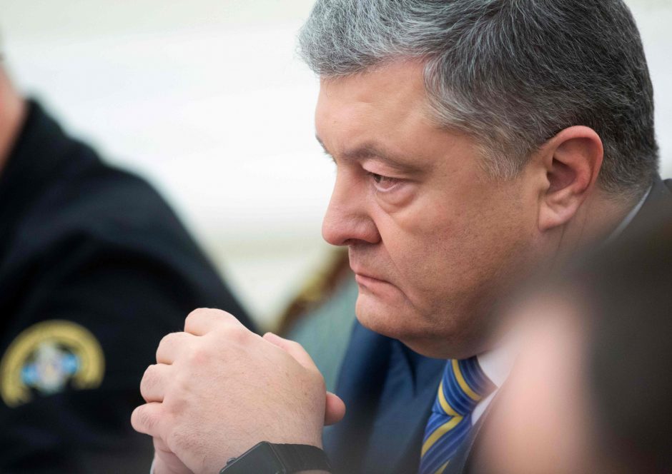 Po incidento Ukrainos prezidentas pasirašė nutarimą dėl karo padėties šalyje įvedimo