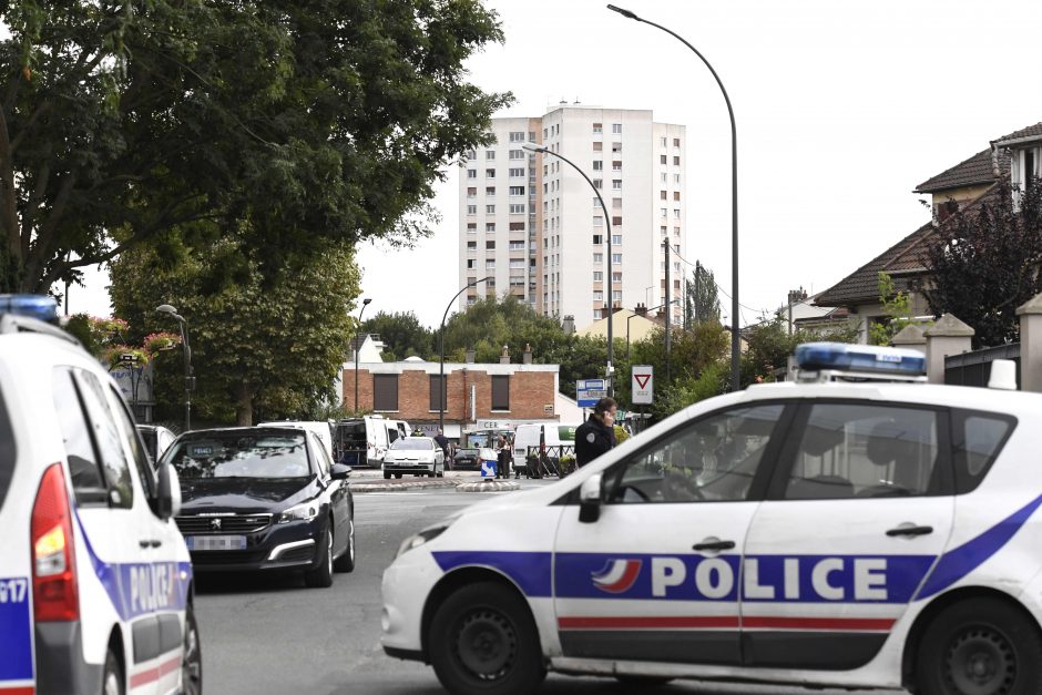 Prancūzijoje sunaikintas lietuvio automobilis su antikvarinėmis vertybėmis
