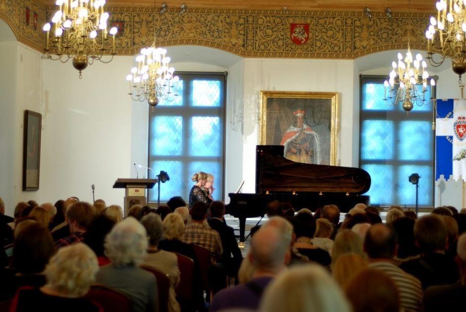 Lėktuvus pilotuojantis lenkų pianistas pasirodys M. K. Čiurlionio festivalyje