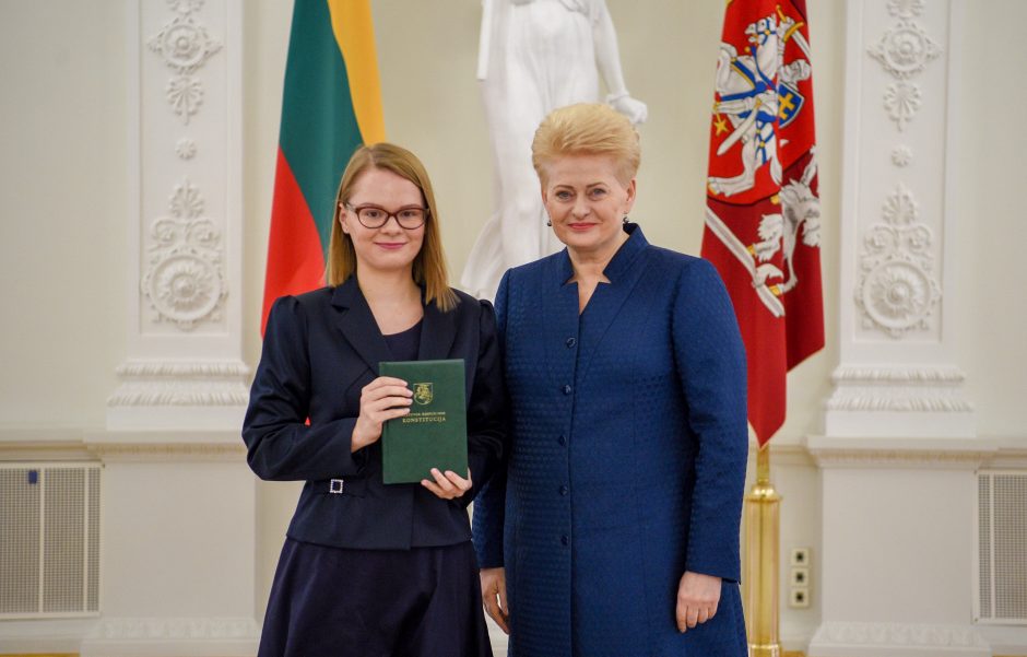 D. Grybauskaitė: Konstitucijos žinių reikia visiems