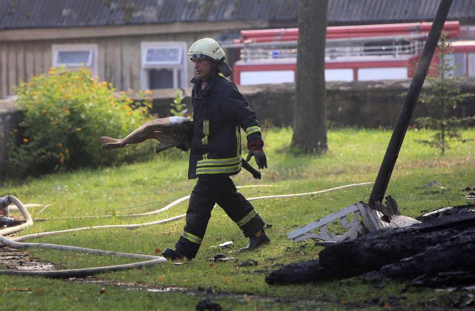 Kauno rajone statybiniame vagonėlyje sudegė moteris