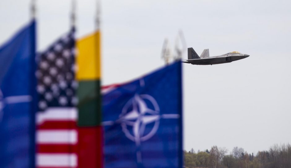 ES gynyba bus plėtojama glaudžiai bendradarbiaujant su NATO ir JAV