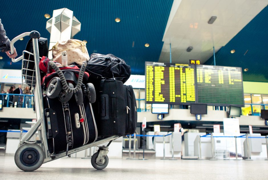 Iš oro uosto keleivio bagažo dingo 9,5 tūkst. eurų