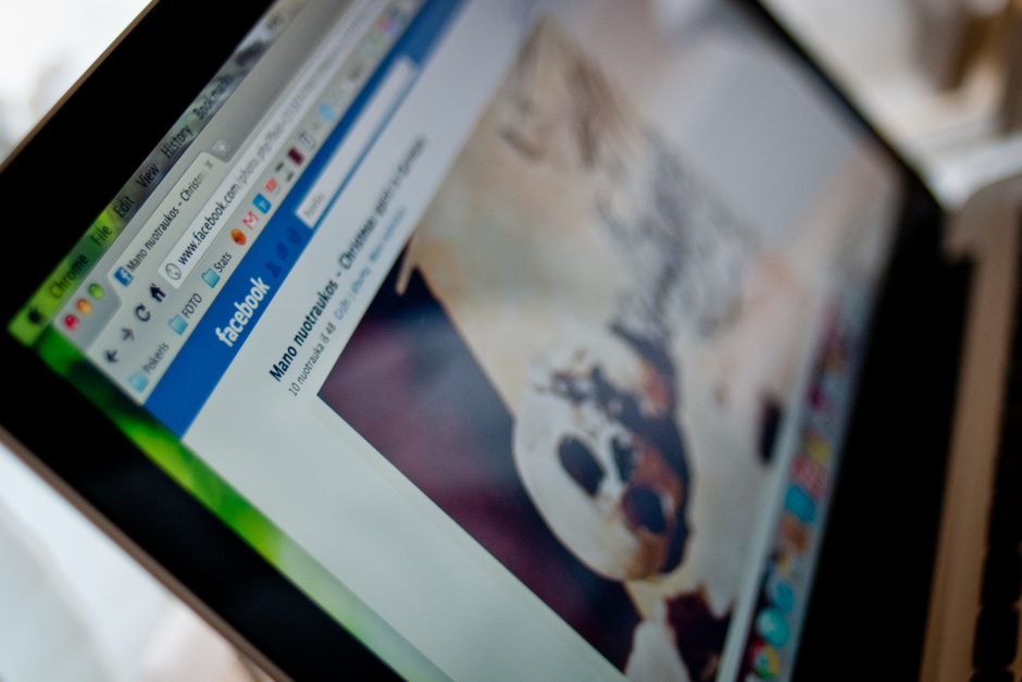 Ragina priversti „Facebook“ ir „Google“ susimokėti už naujienas